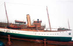 Zeitgen�ssisches Modell eines 
Finanzdampfers Typ Zara im Marineverband Wien