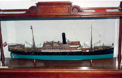 Zeitgen�ssisches Modell eines
Lloyddampfers Graz